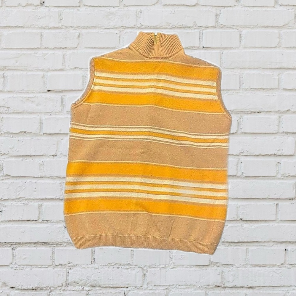 Late 1960s/early 1970s Spring Knit Crop Vest